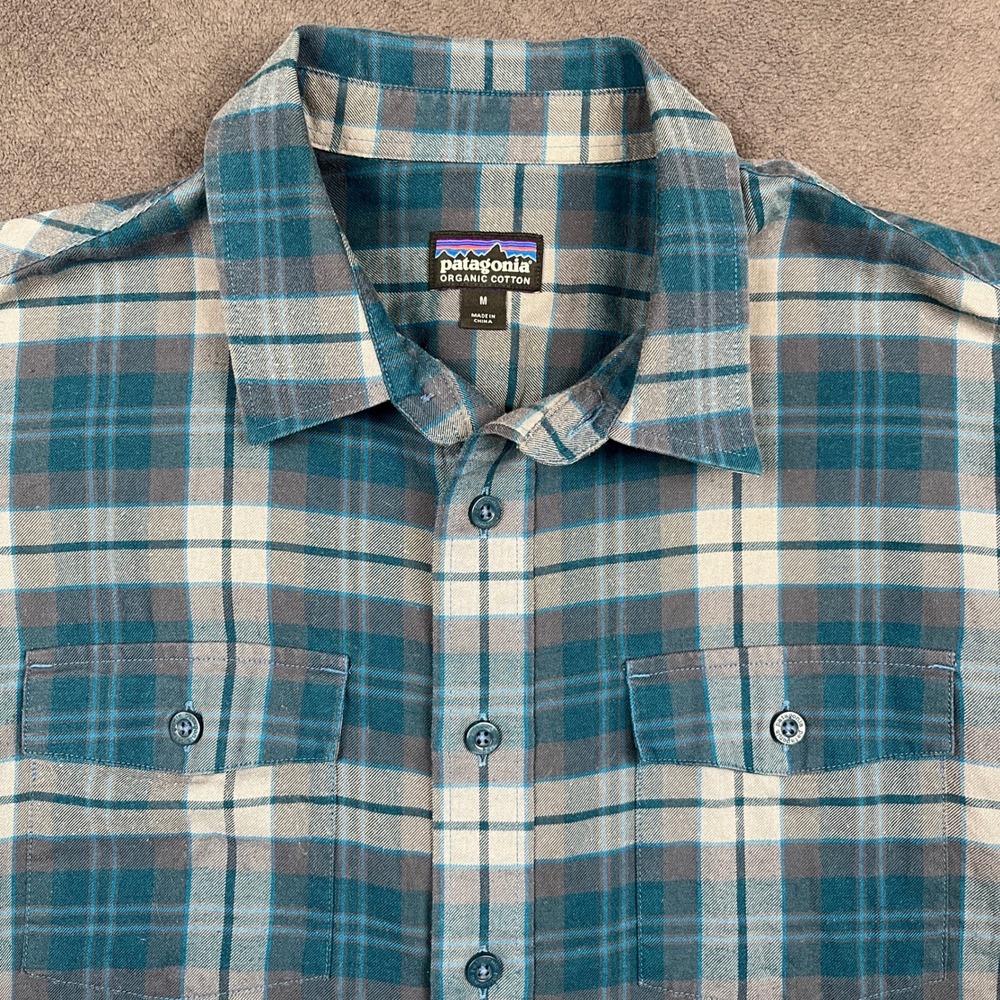 Patagonia Buckshot Shirt Mens Medium Blue Plaid Organic Cotton Button Up 53856